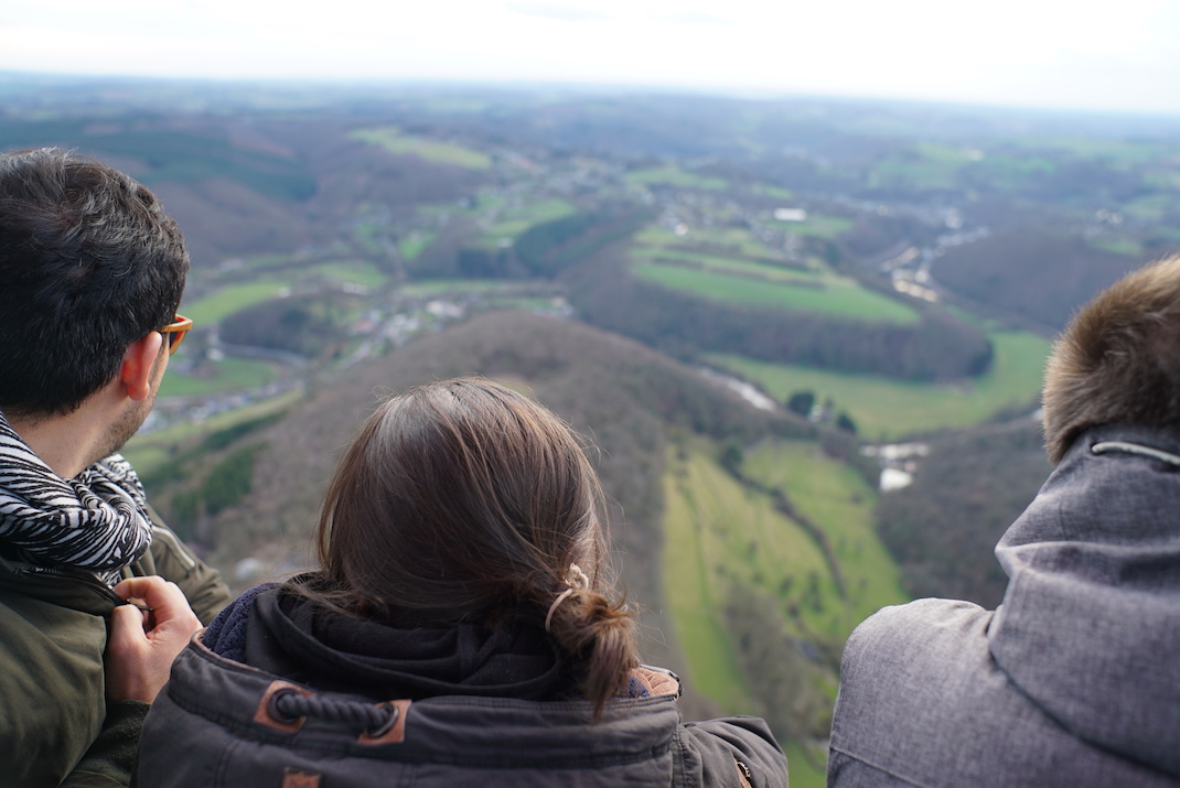 A guide to launching your knowledge sharing platform